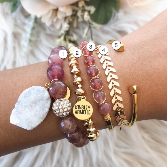 Kinsley Armelle Bracelet Wire Wrapped Strawberry Quartz Beads NWOT - Picture 4 of 8